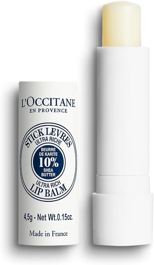 Découvrez le Secret des Lèvres Douces avec le Baume à Lèvres au Karité